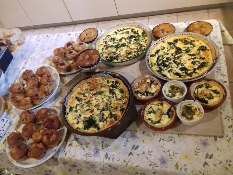 Les Granges Dans Ferme Provencale. 14 Pers Holiday home