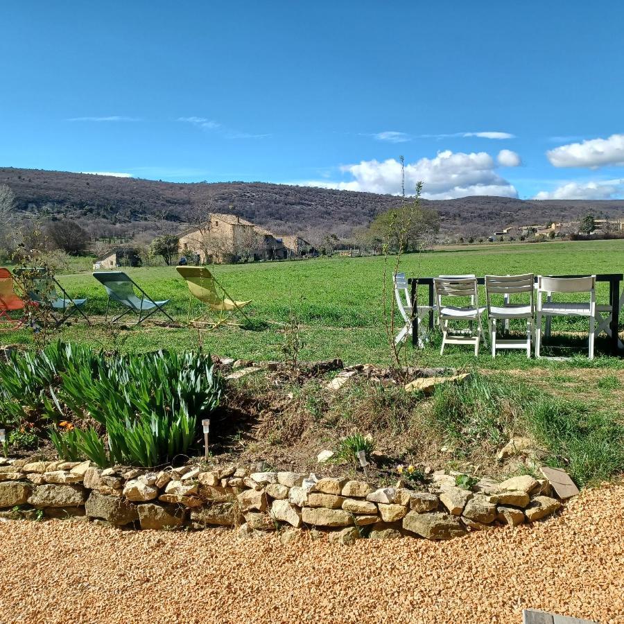 Les Granges Dans Ferme Provencale. 14 Pers *