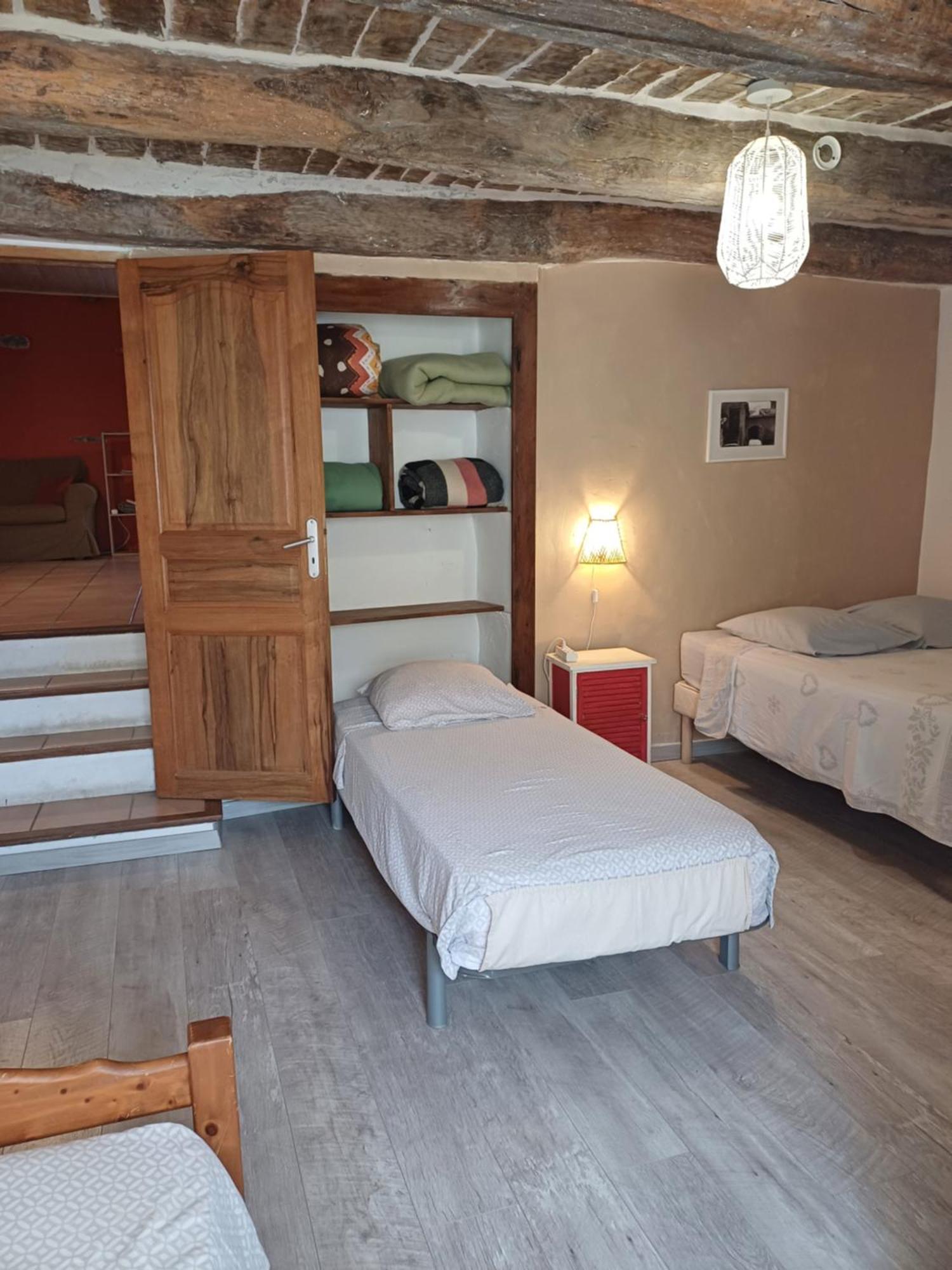 Holiday home Les Granges Dans Ferme Provencale. 14 Pers Ongles